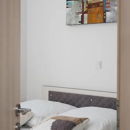 Apartment Sirenis