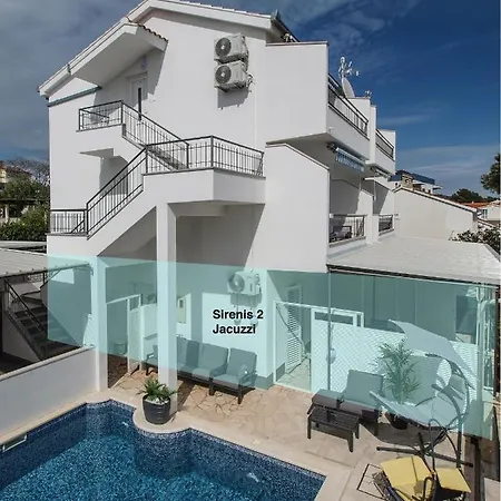 Apartment Sirenis