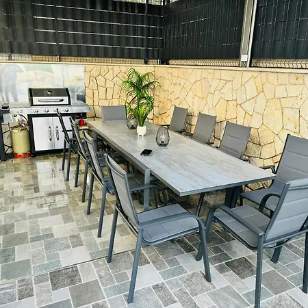 Apartment Sirenis *