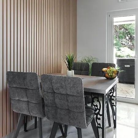 Sirenis Lägenhet Trogir